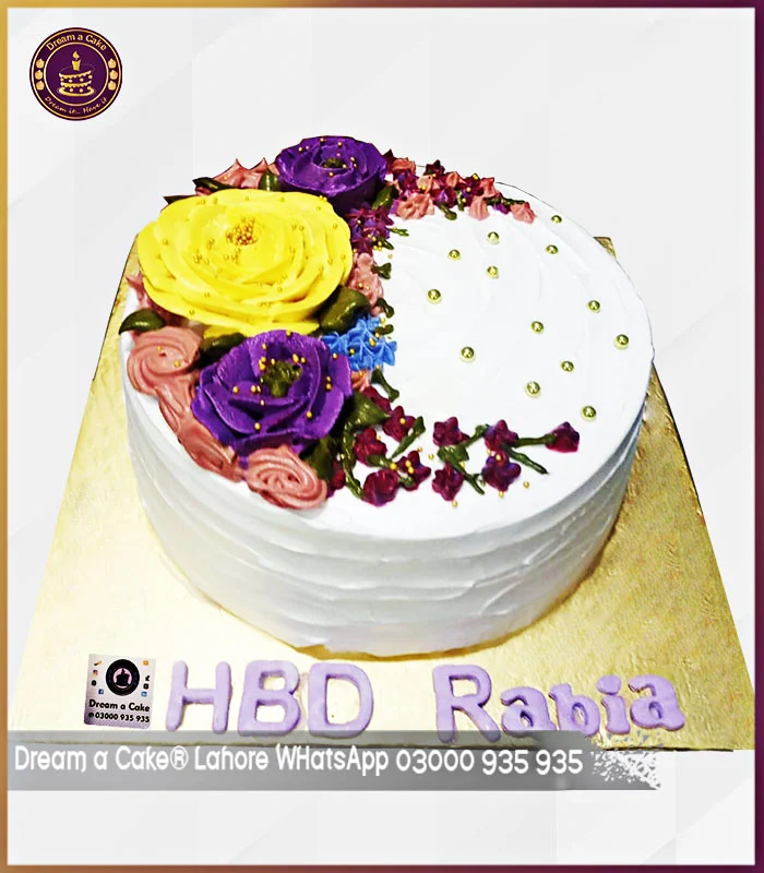 Floral Beauty Cake in Lahore