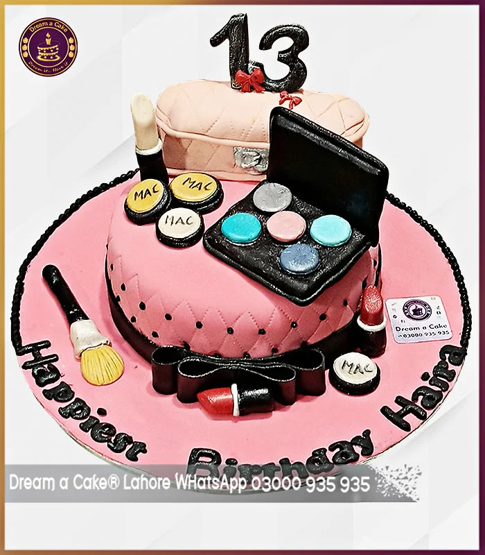 Make Up Cake and Purse Cake in Lahore