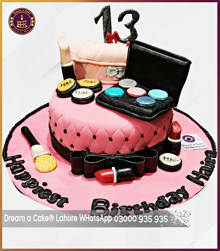 Make Up Cake and Purse Cake in Lahore