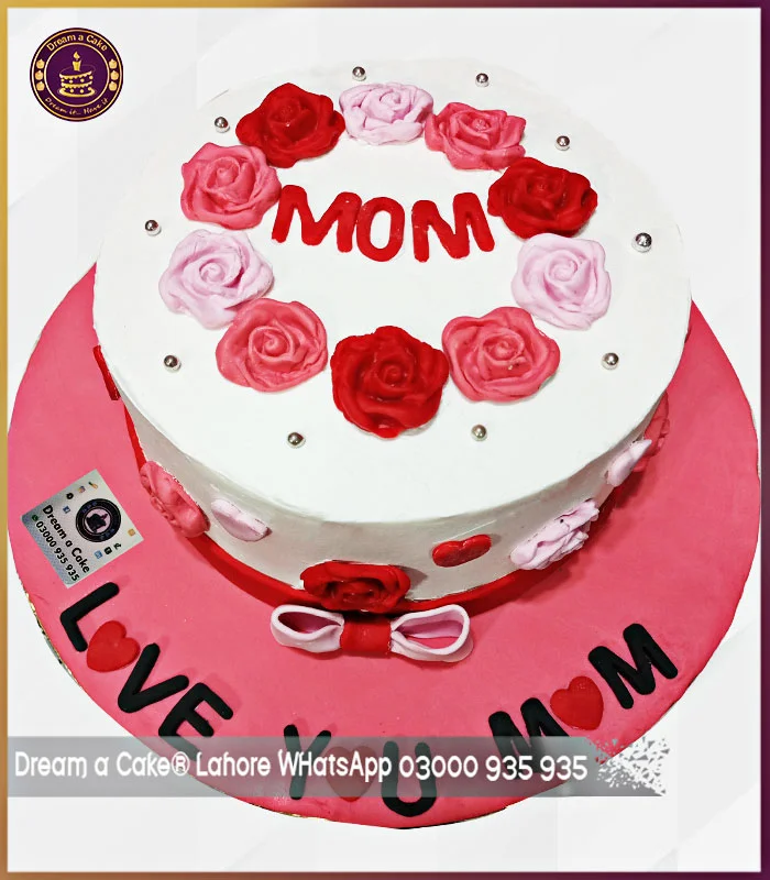 Treat Affectionate Mothers Day Cake in Lahore