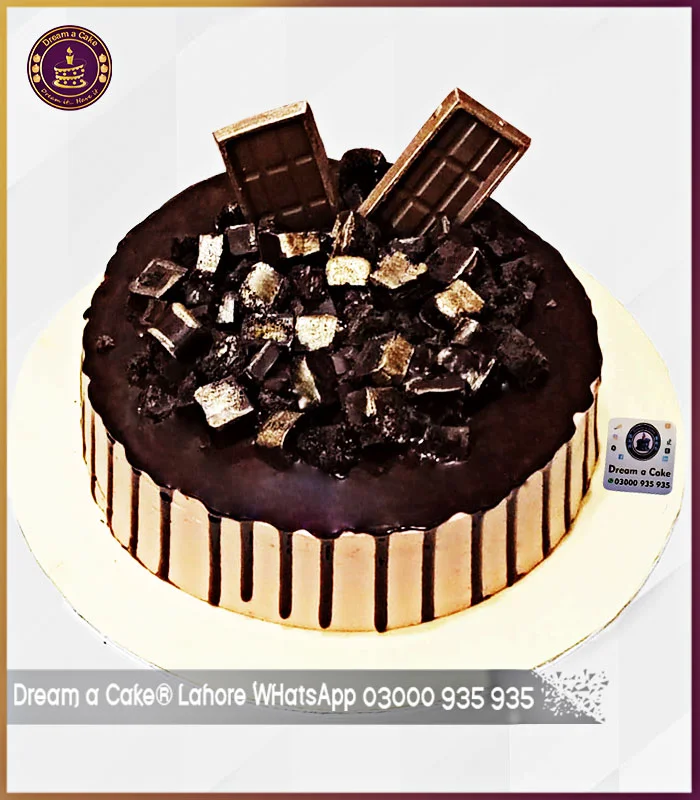 Share the Joy with this Exquisite Chocolate Cake in Lahore